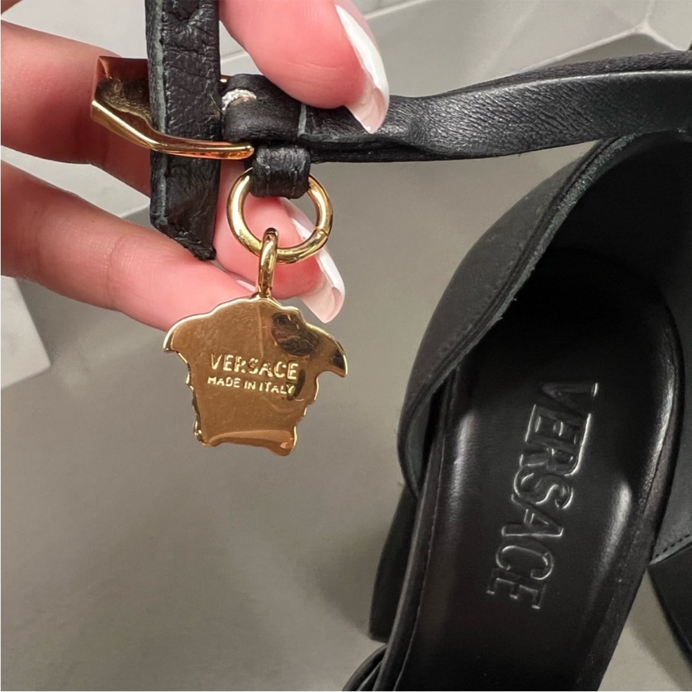 Versace Aevitas platform heels - Picture 13 of 15